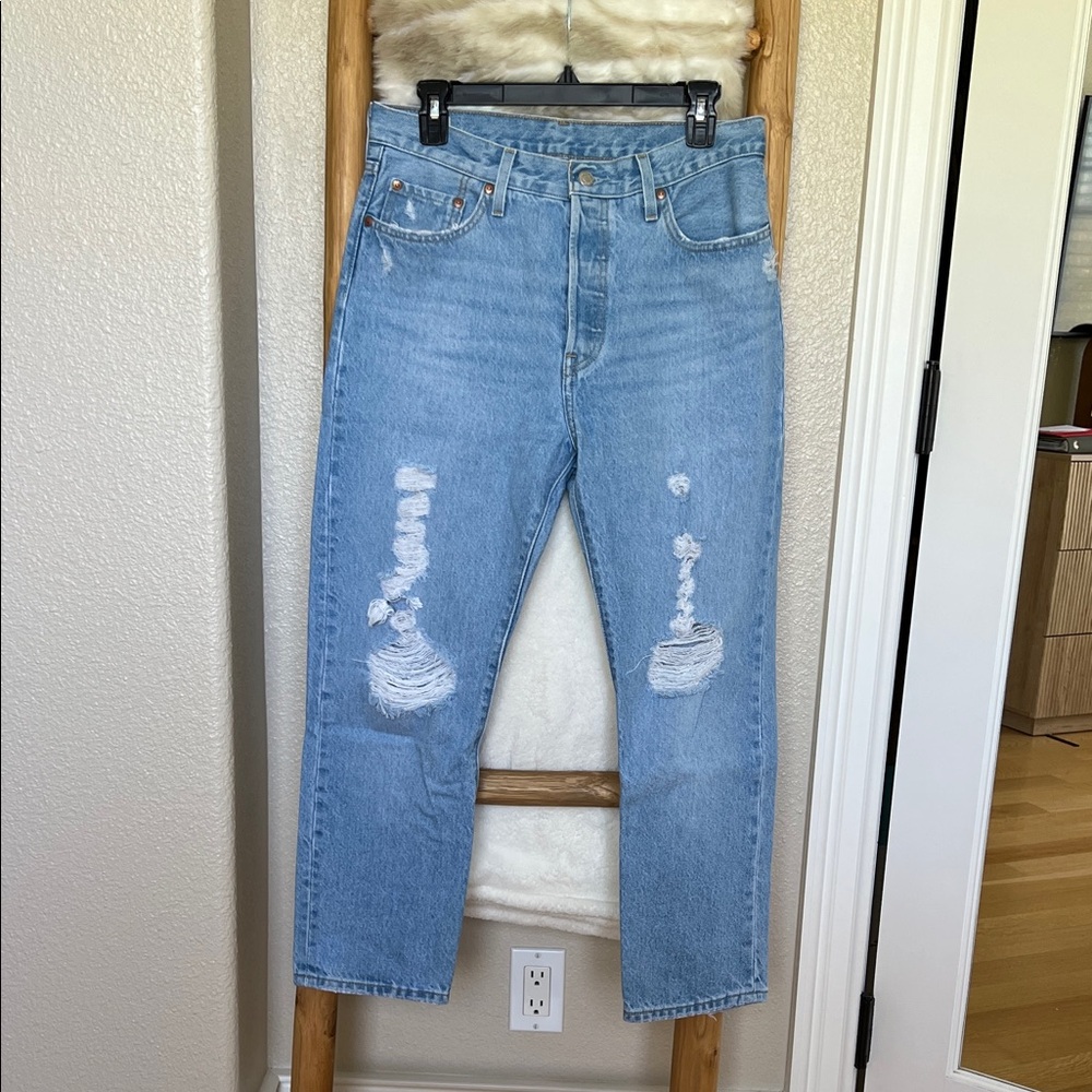 Levi’s Women’s Premium 501 Cropped Jeans